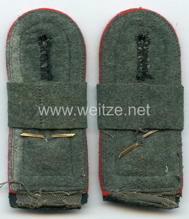 Wehrmacht Heer Paar Schulterstücke für einen Feldwebel im Artillerie Rgt. 647 Bild 2