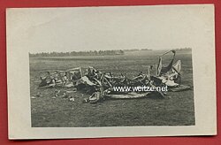 Foto Fliegerei 1.Weltkrieg: abgeschossenes Flugzeug