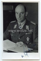 Luftwaffe - Originalunterschrift von Ritterkreuzträger Generalmajor Walther v. Axthelm 