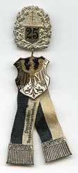 Preußen Preußischer Landeskriegerverband Mitgliedsabzeichen mit Ehrenzeichen für 25jährige Mitgliedschaft