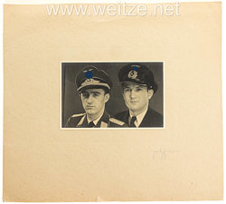 Luftwaffe Porträtfoto eines Leutnants und einem Angehörigen der Kriegsmarine