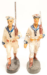 Elastolin - Kriegsmarine 2 Matrosen in weißer Uniform marschierend