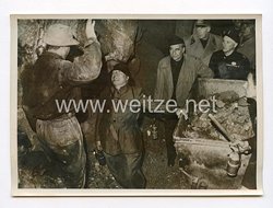 III. Reich Pressefoto. Der Duce besichtigte eine Erzgrube in Nord-Italien. 22.10.1940.
