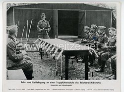 III. Reich - gedrucktes Pressefoto " Fahr- und Reitlehrgang an einer Truppführerschule des Reichsarbeitsdienstes " 13.1.1944