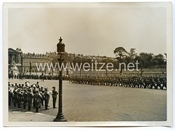 Wehrmacht Pressefoto: Parade in Paris Place de la Concorde (Frankreich) 
