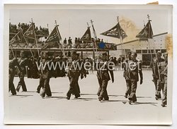 Luftwaffe Legion Condor Pressefoto: Parade vor General Franco auf den Madrider Flugplatz Barajas 15.5.1939