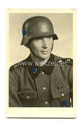 Waffen-SS Portraitfoto, SS-Mann im 3. Totenkopf-Regiment der SS-Division 