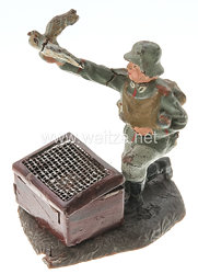 Lineol - Heer Soldat kniend mit Brieftaubenkasten