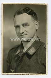 Luftwaffe Portraitfoto, Soldat mit Fliegerbluse