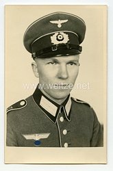 Wehrmacht Portraitfoto, Soldat der Infanterie mit Waffenrock
