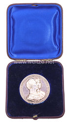 Preussen Nicht tragbare Ehejubiläums-Medaille zur goldenen Hochzeit Kaiser Wilhelms II. und Augusta Victorias 1888