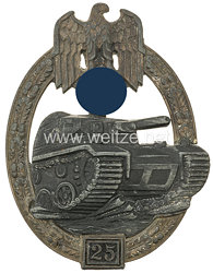 Panzerkampfabzeichen in Silber mit Einsatzzahl 
