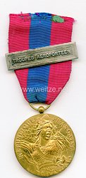 Frankreich "Médaille de la Défense nationale" mit Spange