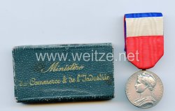 Frankreich "Médaille Ministère du commerce et de l'industrie 1927" in Schachtel 