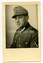Wehrmacht Portraitfoto, Gefreiter der Gebirgsjäger mit Bergmütze