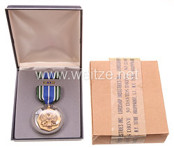 USA - For Military Achievment Medal in Case with Lapel Pin and Ribbon Bar 