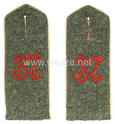Preußen 1. Weltkrieg Paar Schulterklappen feldgrau für die Bluse Mannschaften im Füsilier-Regiment von Steinmetz (Westpreußisches) Nr. 37