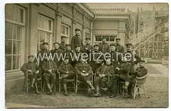 Preußen  Fotopostkarte Gruppe Soldaten mit Unteroffizier