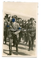 III. Reich - Propaganda-Postkarte - " Der Führer in Hamburg-Flughafen mit Reichsstatthalter Kauffmann "