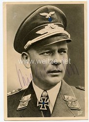 Luftwaffe Portraitfoto, Faksimileunterschrift von Ritterkreuzträger Richthofen