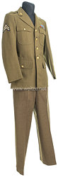 USA World War 2: US Army Winter Service Uniform with Trousers for a Corporal of the Artillery in the 9th Infantry Division 