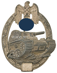 Panzerkampfabzeichen in Silber mit Einsatzzahl "25" bzw. "50" - C.E. Juncker