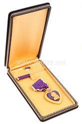 USA: Purple Heart Medal with Ribbon Bar and Lapel Pin 
