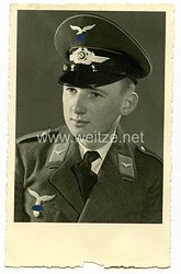 Luftwaffe Portraitfoto, Soldat mit Schirmmütze