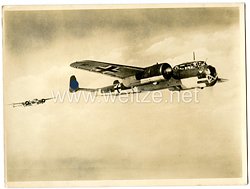 Luftwaffe Foto, Dornier Do 17 mit Staffelwappen