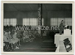 III. Reich Pressefoto: Reichsleiter Rosenberg spricht auf dem Parteikongress 8.9.1937
