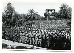 Luftwaffe Pressefoto: Große Aufstellung von Italienischen Soldaten und vom Afrikakorps