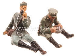 Lineol - Heer Lagerleben - 2 Soldaten sitzend essend und liegend trinkend