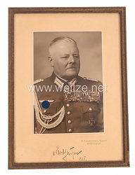 Wehrmacht großes gerahmtes Portraitfoto mit Signatur des späteren Generalmajor Hans-Albert v. Stockhausen