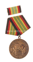 Deutsche Demokratische Republik (DDR) - Medaille für treue Dienste in der Nationalen Volksarmee (NVA) für 10 Dienstjahre