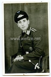 Luftwaffe Foto, Unteroffizier mit Borddolch und Fliegerschützenabzeichen in Stoffausführung