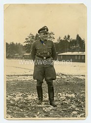 Waffen-SS Foto, Träger des Ritterkreuz des Eisernen Kreuzes SS-Sturmbannführer Wilhelm Dietrich, zuletzt Kommandeur des SS-Polizei-Panzergrenadier-Regiments 3