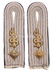 Wehrmacht Heer Paar Schulterstücke für einen Oberarzt