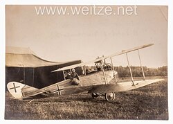 Deutsches Reich 1. Weltkrieg Fliegertruppe Foto «Lt. Pietrih b. Biertransport»