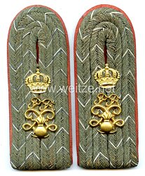 Bayern 1. Weltkrieg Paar Schulterstücke feldgrau für einen Leutnant im 1. Feldartillerie-Regiment Prinz-Regent Luitpold
