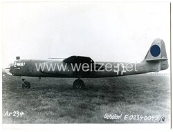 Luftwaffe Foto, Erster strahlgetriebener Bomber der Welt Arado Ar 234 