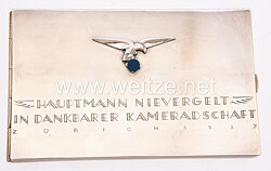 Luftwaffe schweres silbernes Geschenketui des Reichsluftfahrtministeriums an den Hauptmann der Schweizer Luftwaffe Nievergelt, 1937