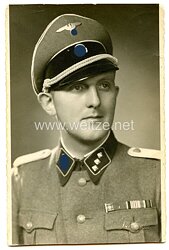 Waffen-SS Portraitfoto, SS-Untersturmführer mit Danziger-Ehrennadel
