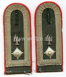 Wehrmacht Heer Paar Schulterstücke für einen Oberfeldwebel im Artillerie Rgt.4