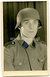 Waffen-SS Foto, SS-Mann mit Stahlhelm
