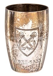 Reichsmarine Silberbecher der Marine Schiffsstammabteilung als Abschiedsgeschenk für einen Offizier "27.9.32 - 8.5.33"