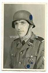 SS-Verfügungstruppe Portraitfoto, SS-Unterführeranwärter mit Stahlhelm
