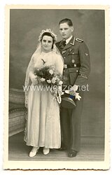 Waffen-SS Hochzeitsfoto, SS-Unterscharführer im SS-Regiment "Deutschland"