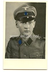 Waffen-SS Portraitfoto, SS-Mann mit Schirmmütze der Leibstandarte SS Adolf Hitler (LAH)