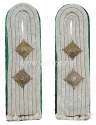 Waffen-SS Paar Schulterstücke für einen SS-Hauptsturmführer der SS-Gebirgsjäger-Regimenter