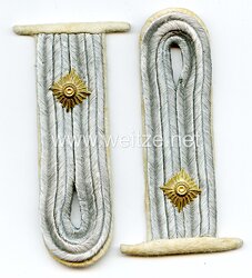 Wehrmacht Paar Schulterstücke für ein Oberleutnant der Infanterie 